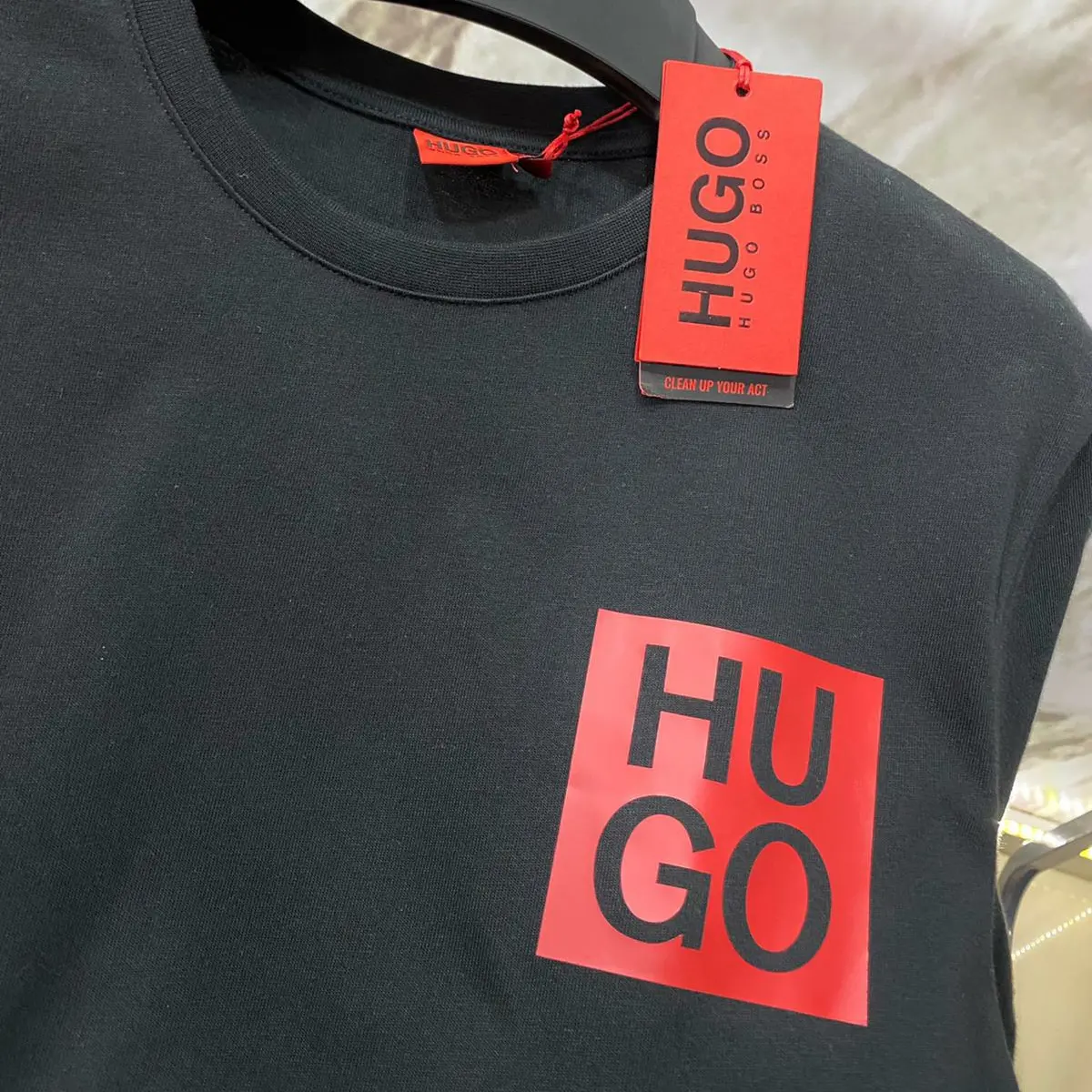 Mens Hugo.Boss new season t-shirts | Clothing | Men's T-Shirts | Men´s  Clothing | Stocklots24 150000 articles from over 45,000 traders, the global  dealer trade platform for remaining stocks, special lots, new